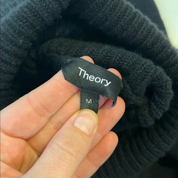 Theory Wool-Cashmere Turtleneck Sweater, Black - M - Picture 8 of 8